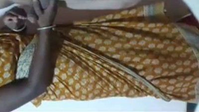 Madurai Maid Aunty Sunniyai Thadavi Viraika Vaikum Sex